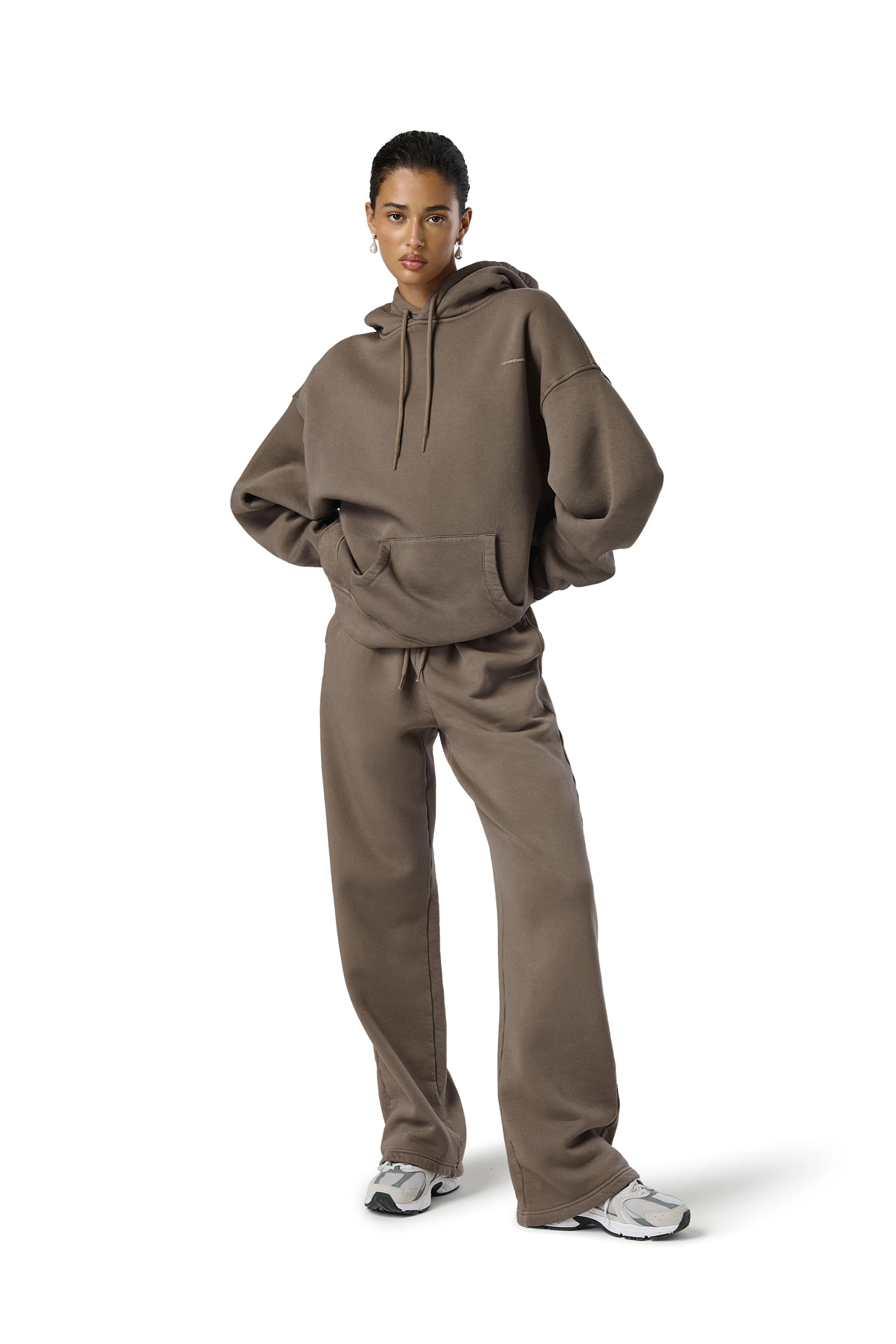 Trademark Wide Leg Sweatpants in Grant